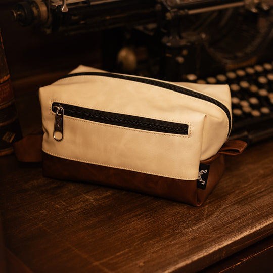 Dopp Kit - Ecru/Kodiak
